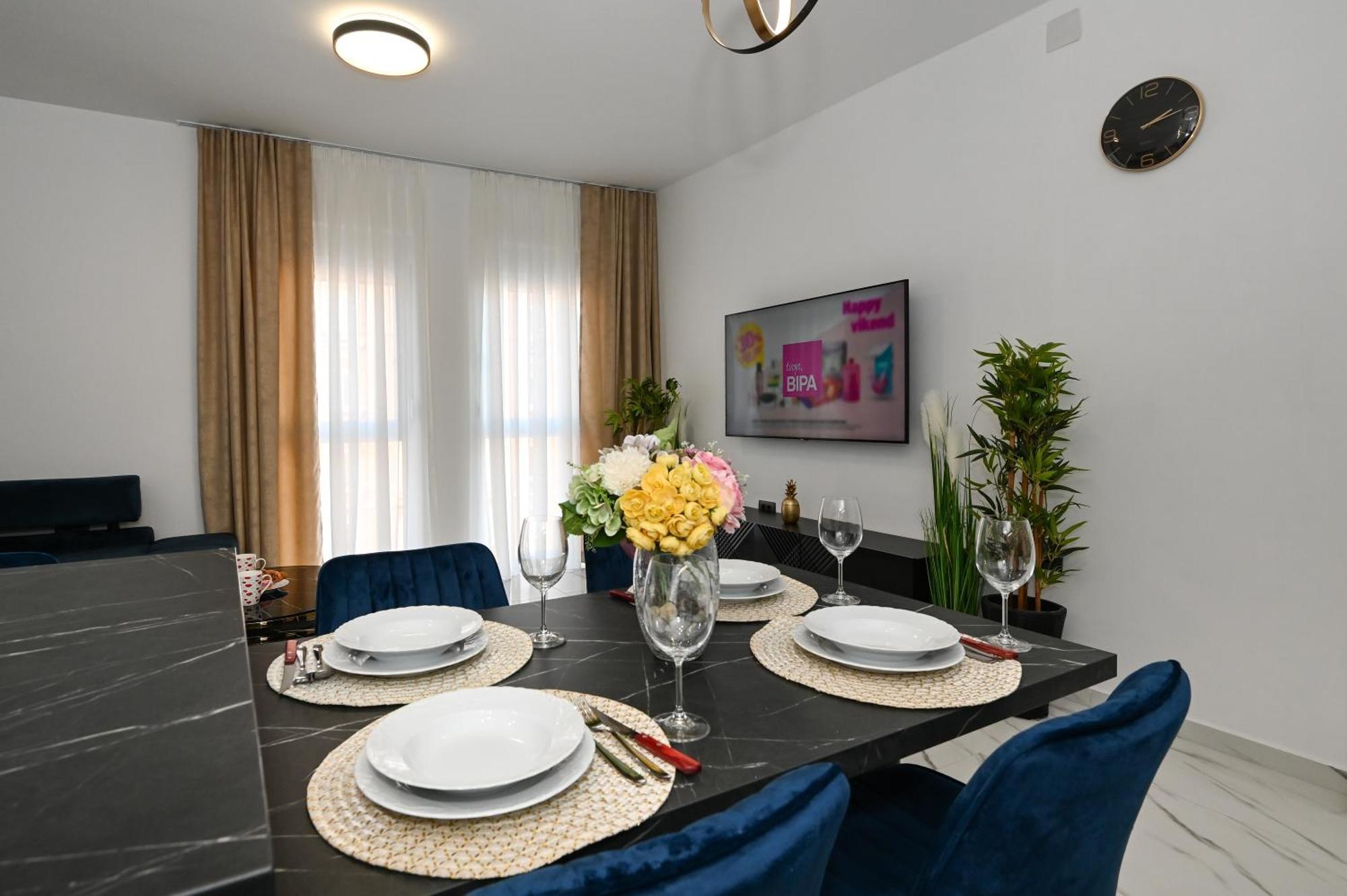 Luxury Gloria Old Town With Sea View *
